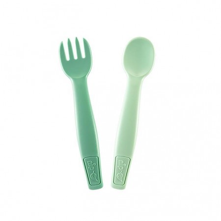 Set tacamuri Eat Green pentru bebelusi, lingurita si furculita, din plastic bio, lavabile in masina de spalat vase, 9+ luni, nip 38605, green