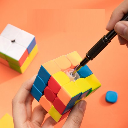 Cub magic 3 x 3 x 3 color deli