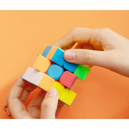 Cub magic 3 x 3 x 3 color deli