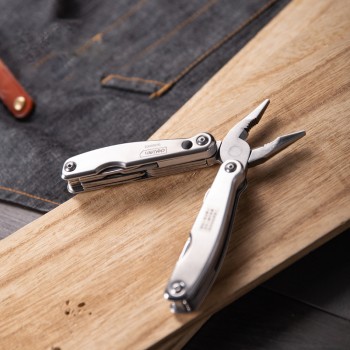 Patent metal pliabil multifunctional 16 in 1 deli